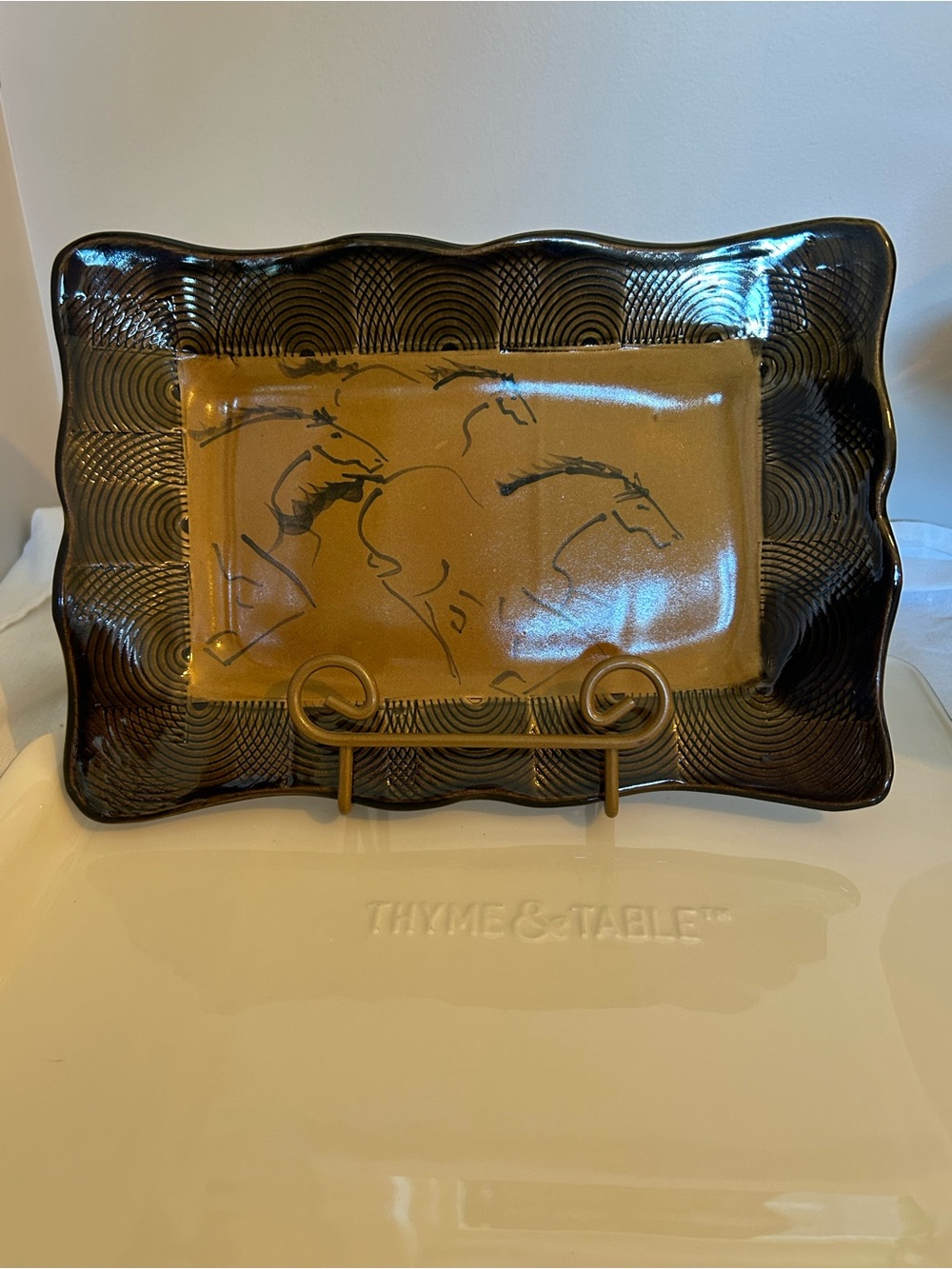 Completely Kentucky pottery horse Decorative Ceramic Platter, Kentucky derby